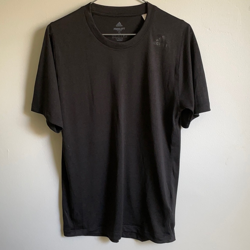 Adidas sz small freelift fitted climalite tshirt mens 3 stripes
